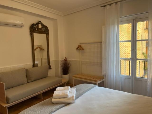 Apartamentos Toledo Casa Galeria De Los Aljibes Bagian luar foto